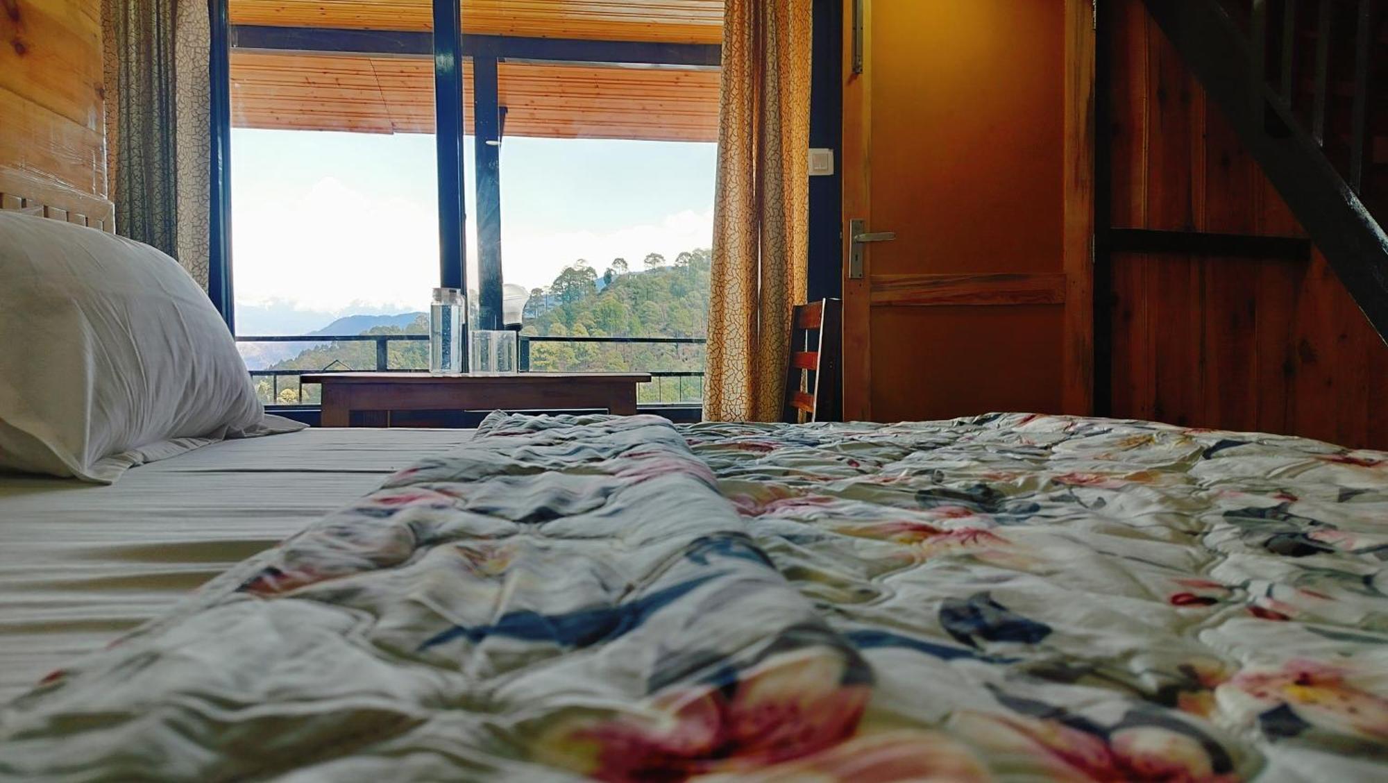 Baikunth Homes Далхаузи Екстериор снимка