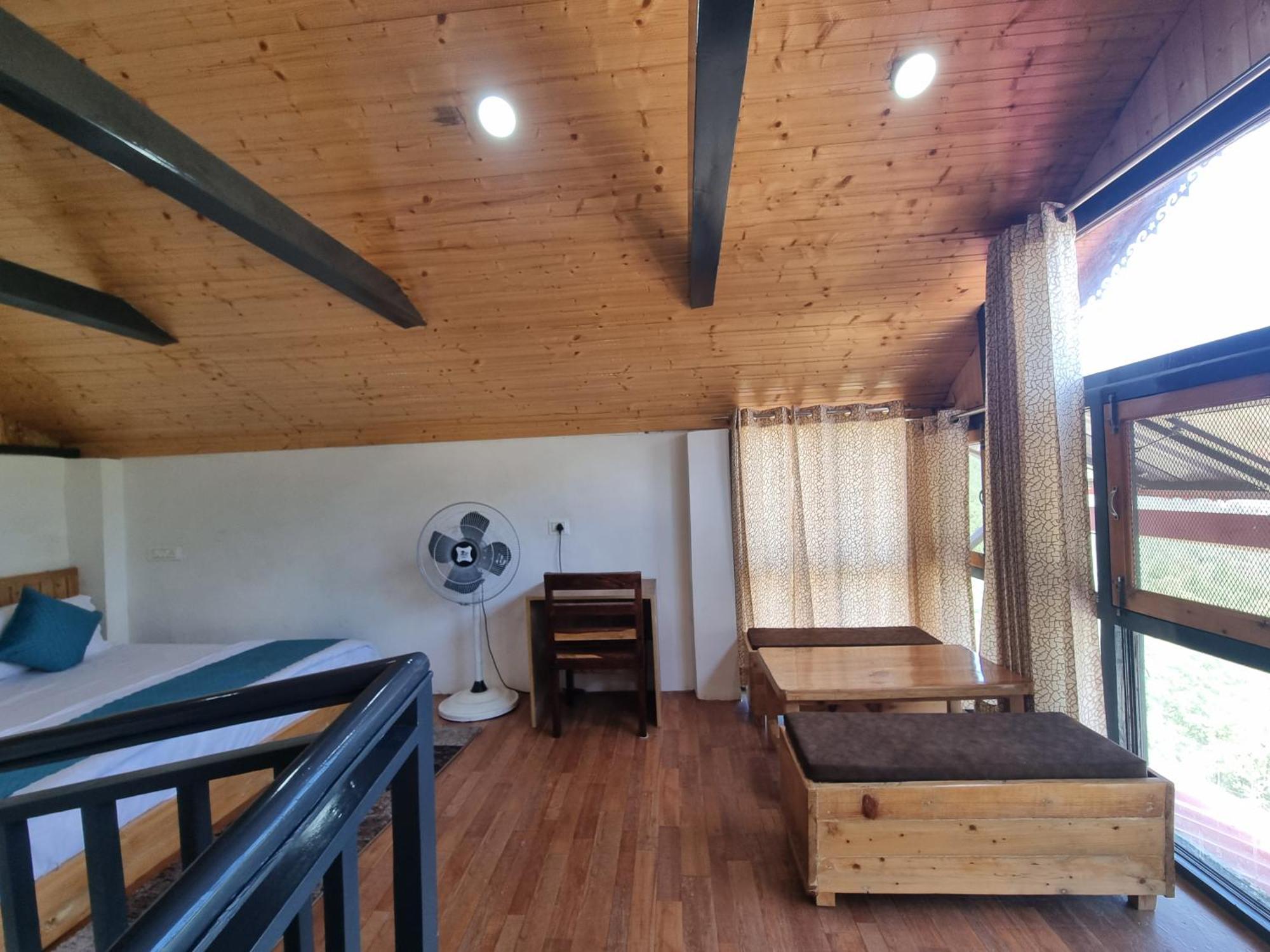 Baikunth Homes Далхаузи Екстериор снимка