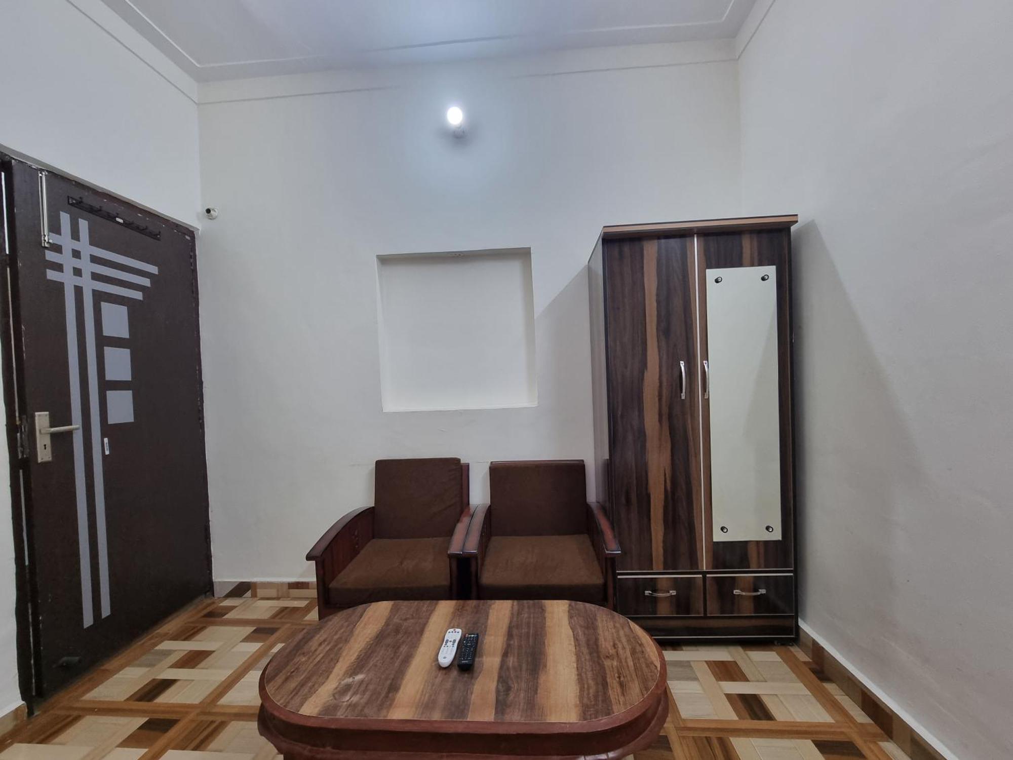 Baikunth Homes Далхаузи Екстериор снимка