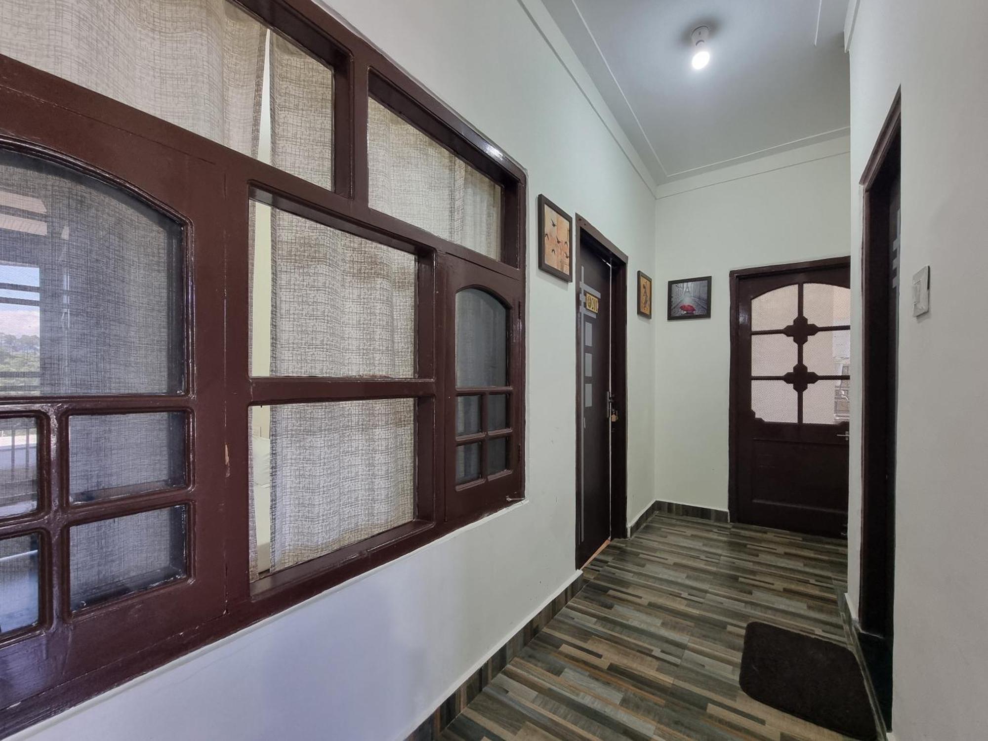Baikunth Homes Далхаузи Екстериор снимка
