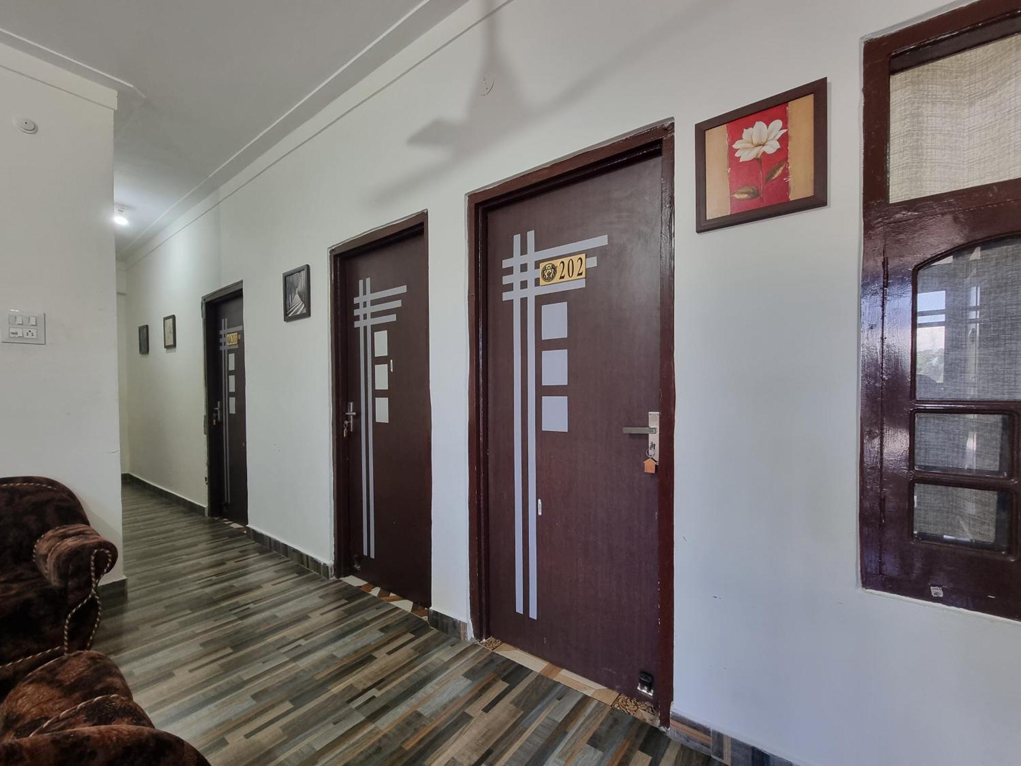 Baikunth Homes Далхаузи Екстериор снимка
